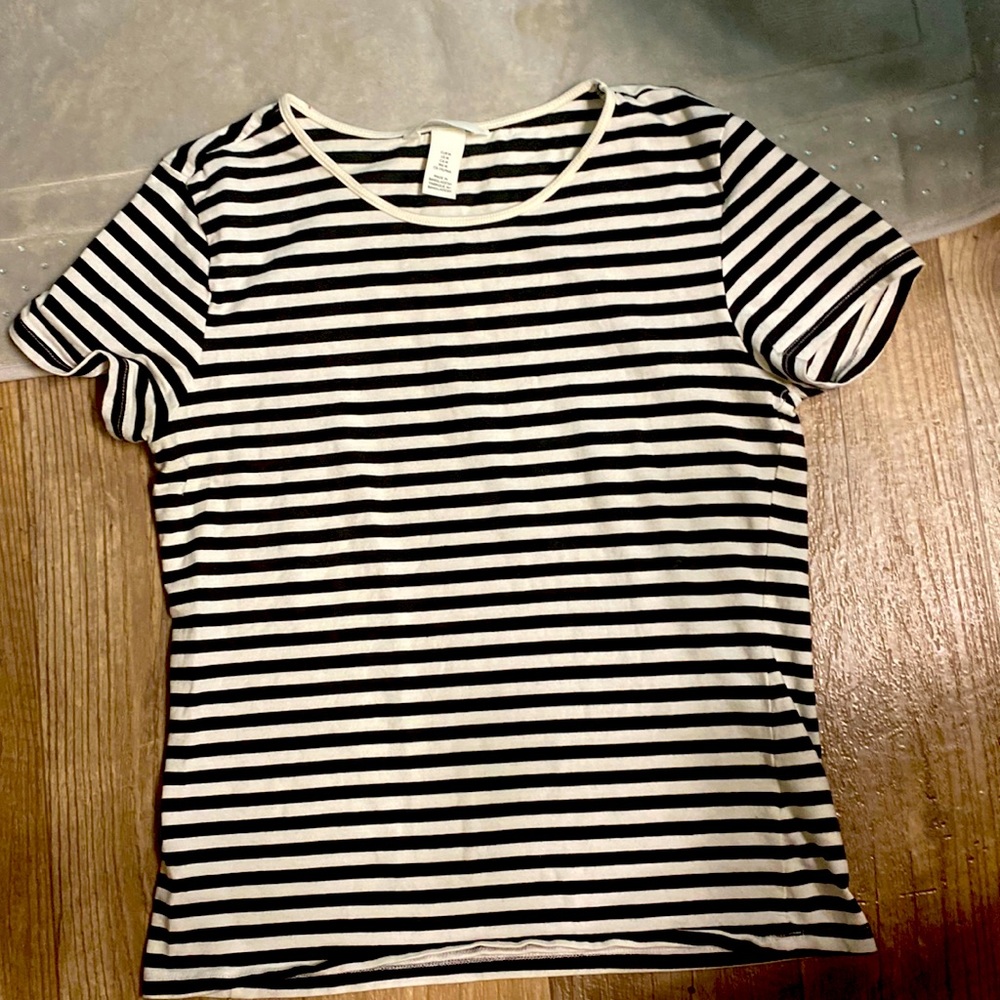 Basic stripes tshirt